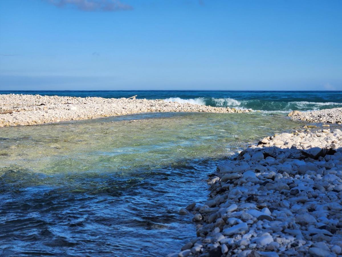 Beachfront Apartment, Quiet 4 Beds, 1 Bath, Ac, Wi-Fi, Hot Water, In Paraiso Near Los Patos Exterior photo