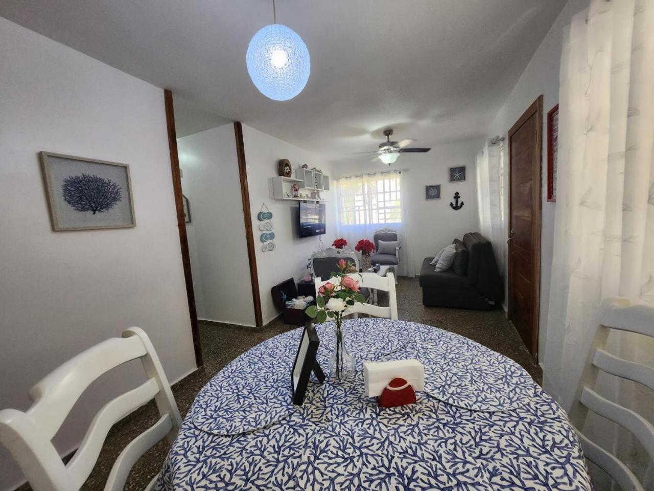 Beachfront Apartment, Quiet 4 Beds, 1 Bath, Ac, Wi-Fi, Hot Water, In Paraiso Near Los Patos Exterior photo